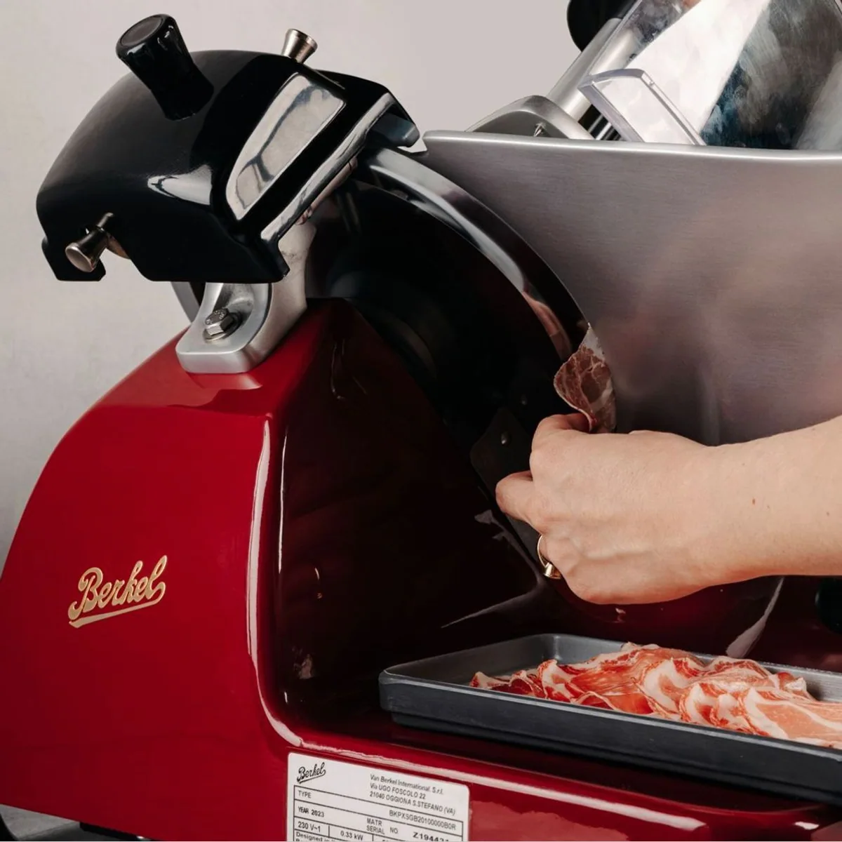 Berkel Pro Line XS25 Aufschnittmaschine, präzise Schneidleistung, 14 Schnittstärken, robustes Metallgehäuse 3