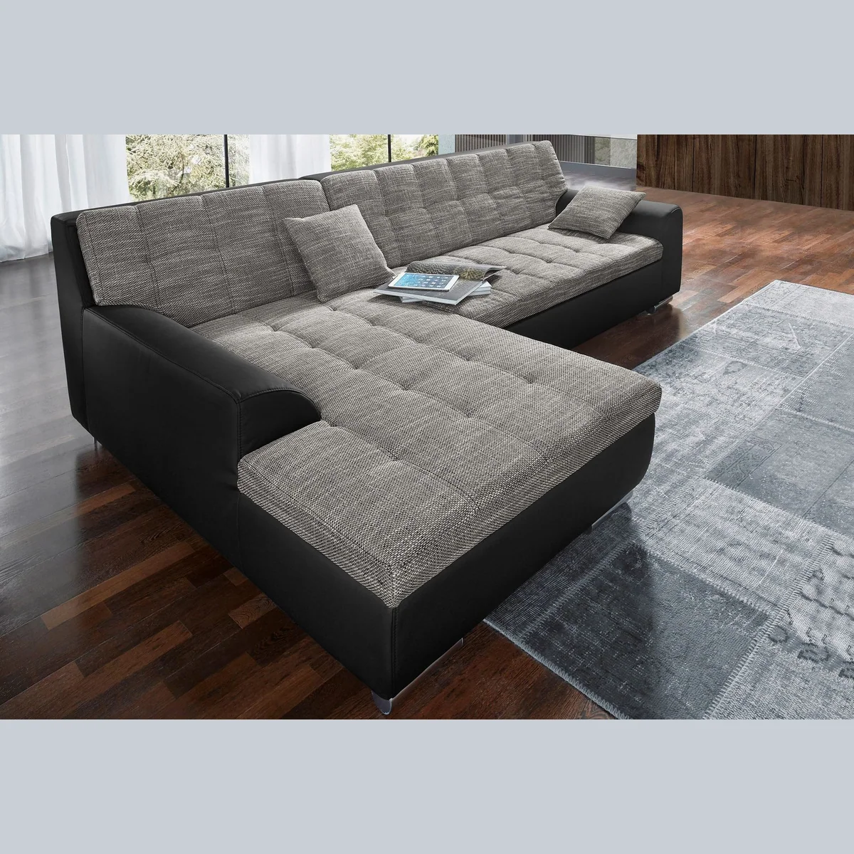 DOMO collection Ecksofa Treviso, modernes Design, wahlweise mit Bettfunktion, inkl. Zierkissen