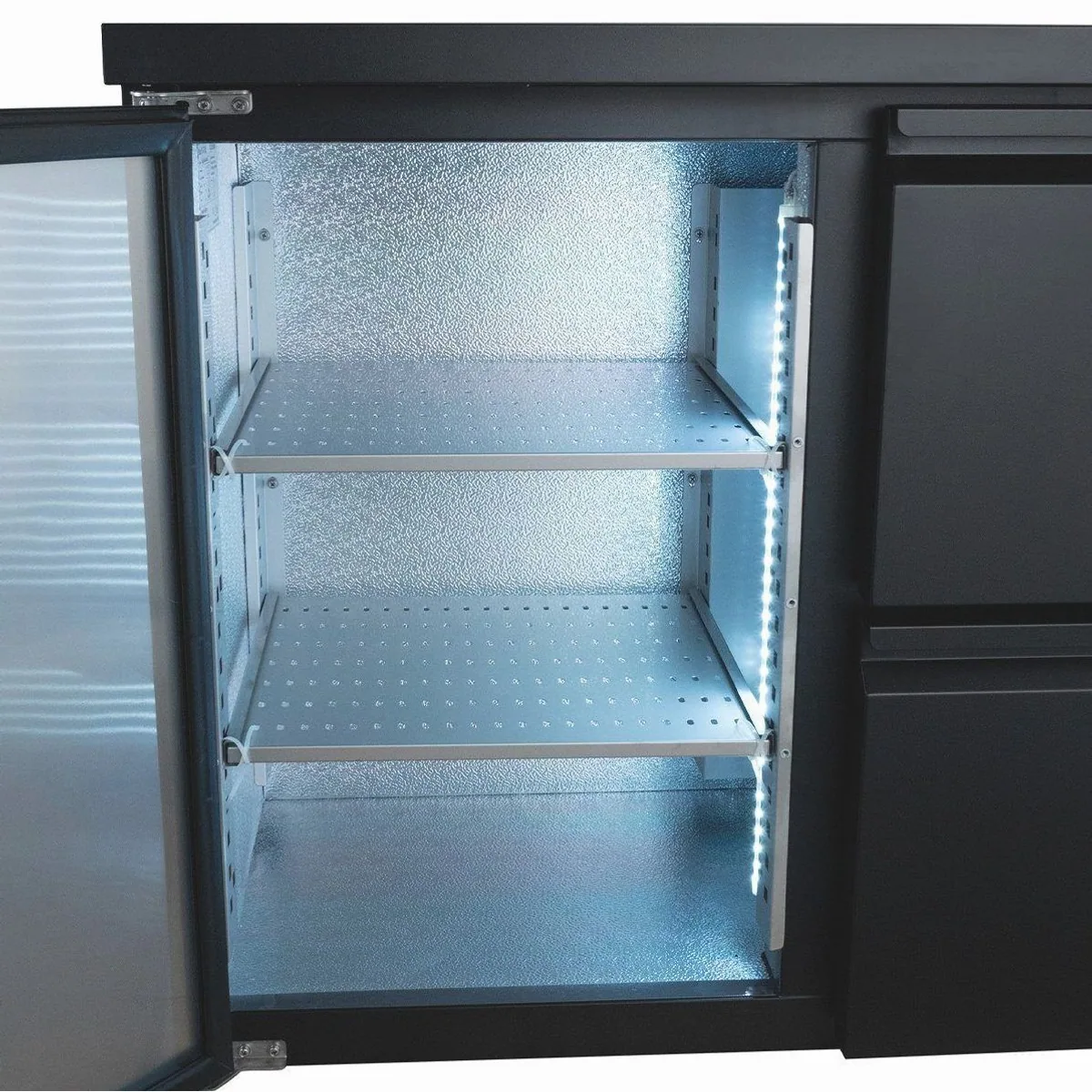 GastroHero Barkühltisch ECO, 332 Liter Kühlvolumen, digitale Temperaturregelung, Umluftkühlung 5