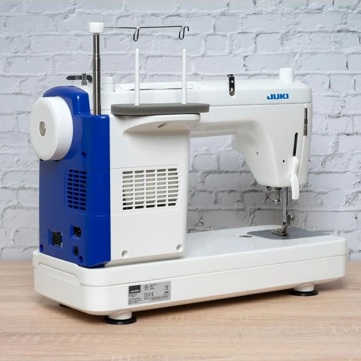 Juki TL-2300 Sumato Nähmaschine, hohe Geschwindigkeit, kompakt, vielseitig 5