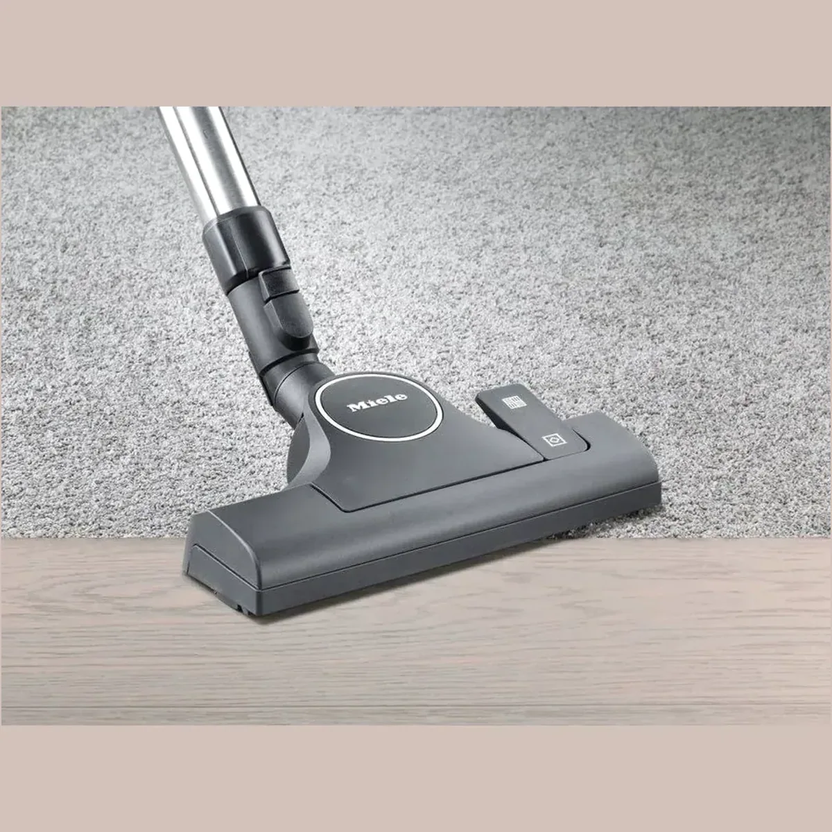 Miele Boost CX1 Bodenstaubsauger, 890 W, beutellos, 10 m Aktionsradius 2