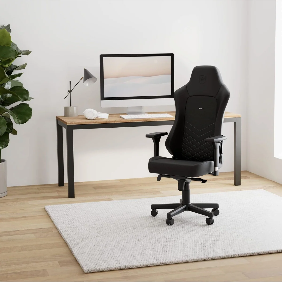 Noblechairs HERO Gaming-Stuhl, ergonomisch, verstellbar, stabil — schwarz/schwarz 2