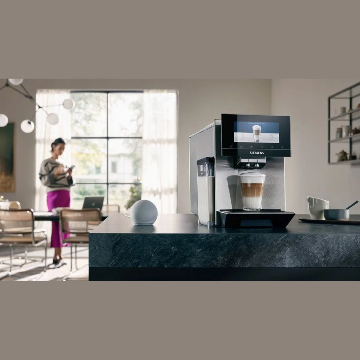 SIEMENS EQ900 Kaffeevollautomat, intuitives TFT-Display, Barista-Modus 4